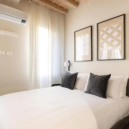 Palazzo Cividale Luxury 01 *